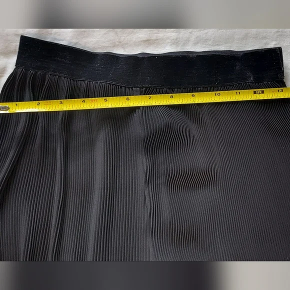 Zara Basics Women's Wide Leg Cropped Pants Black  Size… - Picture 7 of 12